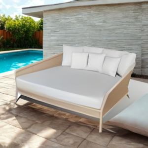 Moon Outdoor Daybed