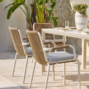 Ling Outdoor Dining Set